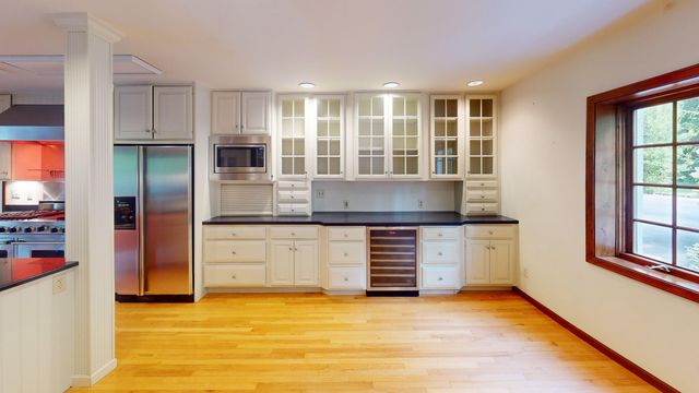 1201 S JOHNMEYER LN, Columbia, MO 65203