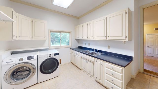 1201 S JOHNMEYER LN, Columbia, MO 65203