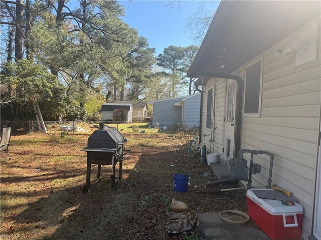 2410 Payne RD, Chesapeake, VA 23323