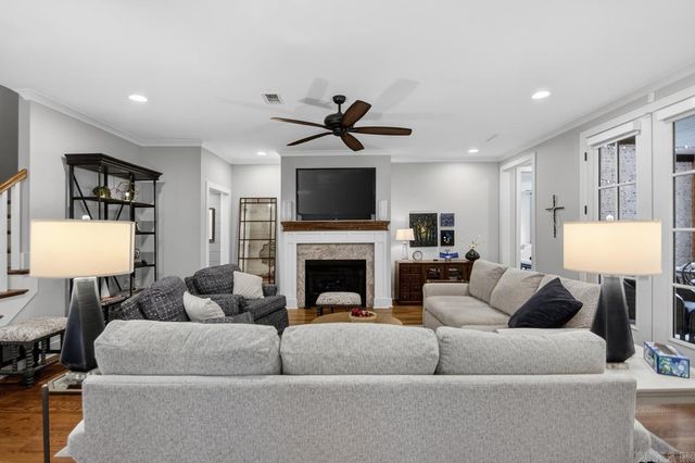 17 Tupelo Court, Little Rock, AR 72223
