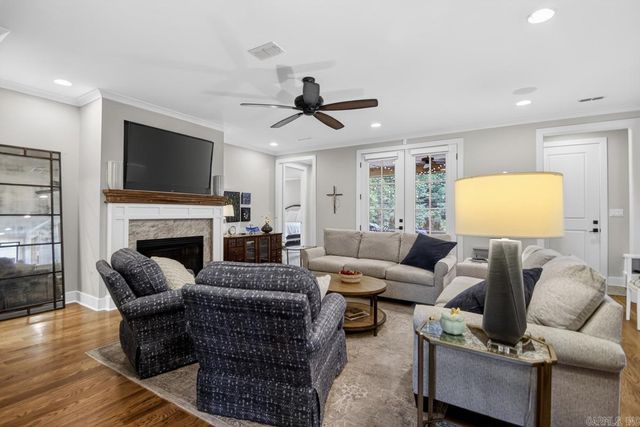 17 Tupelo Court, Little Rock, AR 72223