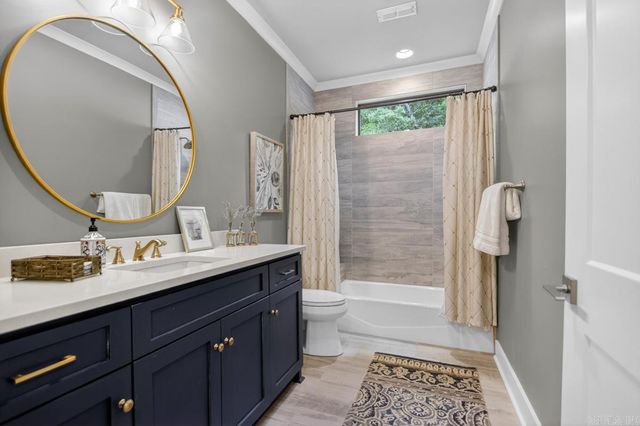17 Tupelo Court, Little Rock, AR 72223