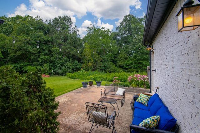 17 Tupelo Court, Little Rock, AR 72223
