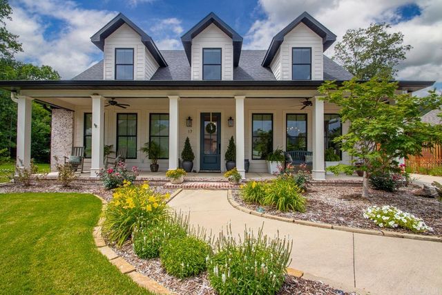 17 Tupelo Court, Little Rock, AR 72223