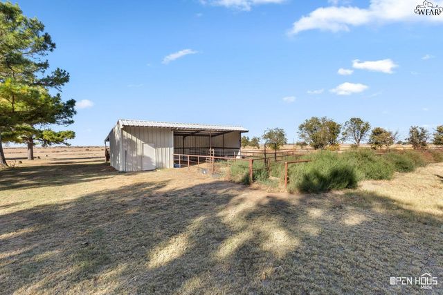 9934 S HWY 70, Vernon, TX 76384