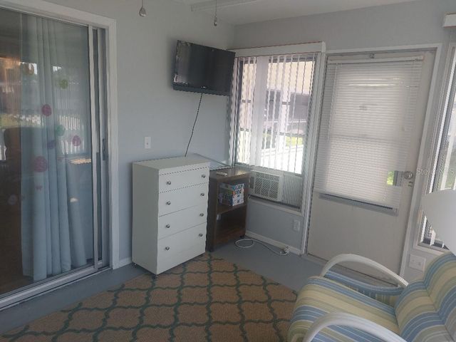 127 INDEPENDENCE AVENUE 38, Palm Harbor, FL 34684