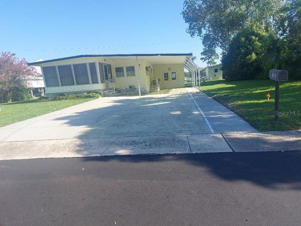 127 INDEPENDENCE AVENUE 38, Palm Harbor, FL 34684