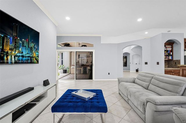 4936 NW 52nd Ave, Coconut Creek, FL 33073