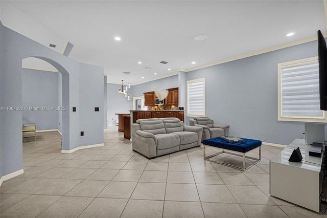 4936 NW 52nd Ave, Coconut Creek, FL 33073