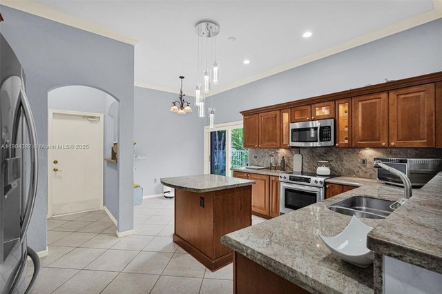 4936 NW 52nd Ave, Coconut Creek, FL 33073