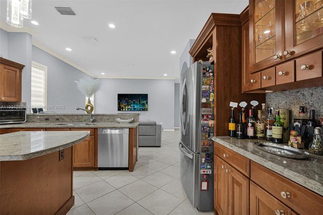 4936 NW 52nd Ave, Coconut Creek, FL 33073