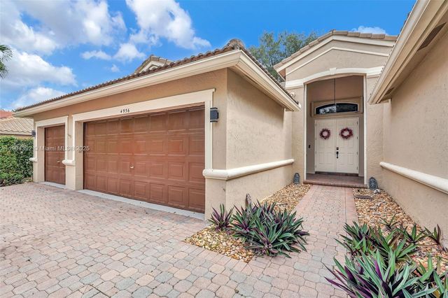 4936 NW 52nd Ave, Coconut Creek, FL 33073