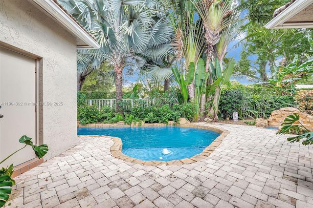 4936 NW 52nd Ave, Coconut Creek, FL 33073