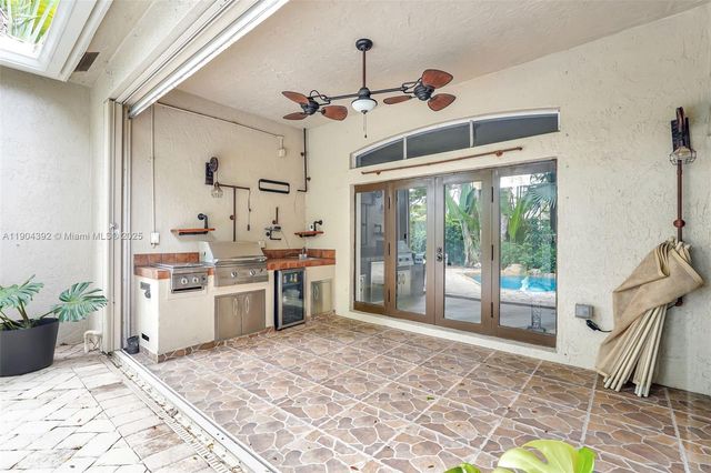 4936 NW 52nd Ave, Coconut Creek, FL 33073