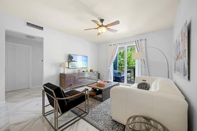 250 NE 3RD Avenue 1208, Delray Beach, FL 33444