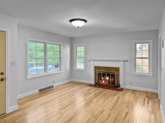 1305 Hoover Avenue, Eau Claire, WI 54701