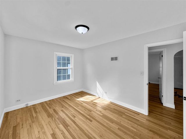 1305 Hoover Avenue, Eau Claire, WI 54701