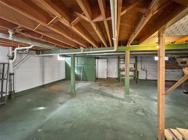 1305 Hoover Avenue, Eau Claire, WI 54701
