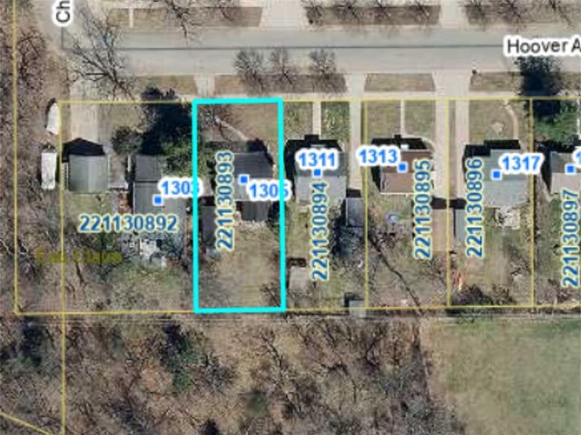 1305 Hoover Avenue, Eau Claire, WI 54701