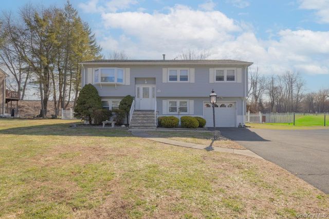 27 Hunter Place, Stony Point, NY 10980