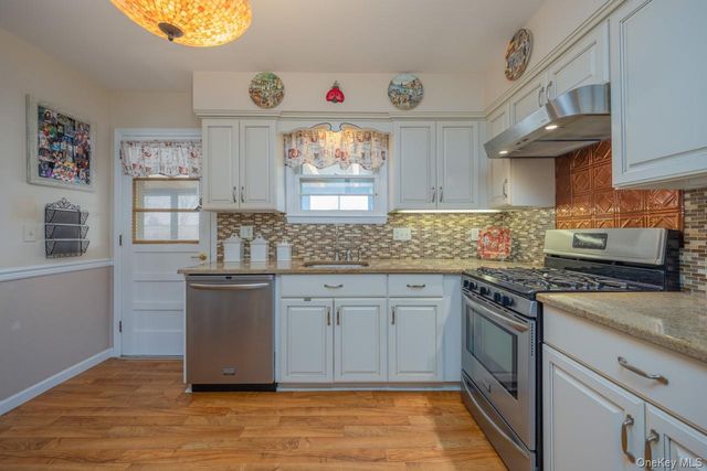 27 Hunter Place, Stony Point, NY 10980