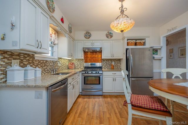 27 Hunter Place, Stony Point, NY 10980