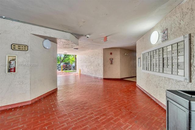 6955 NW 186th St F102, Hialeah, FL 33015