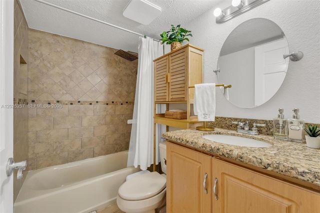 6955 NW 186th St F102, Hialeah, FL 33015
