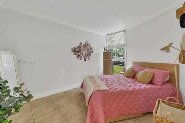 6955 NW 186th St F102, Hialeah, FL 33015
