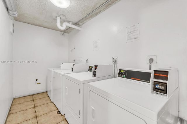 6955 NW 186th St F102, Hialeah, FL 33015