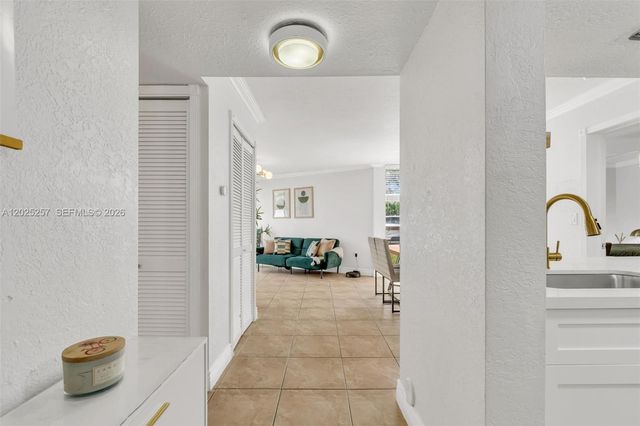 6955 NW 186th St F102, Hialeah, FL 33015