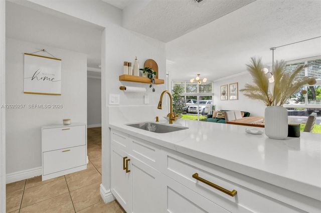 6955 NW 186th St F102, Hialeah, FL 33015