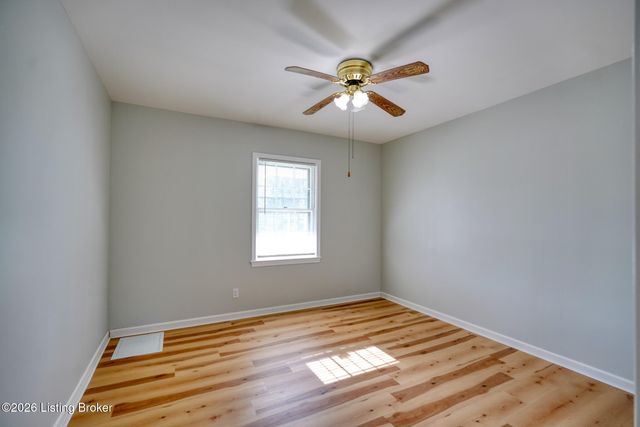 4335 S Brook St, Louisville, KY 40214