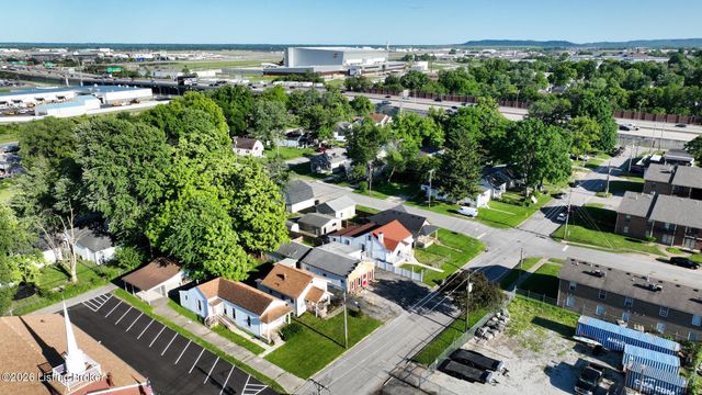 4335 S Brook St, Louisville, KY 40214