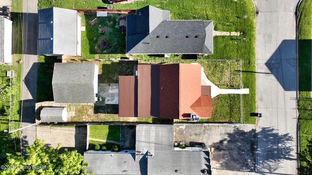 4335 S Brook St, Louisville, KY 40214