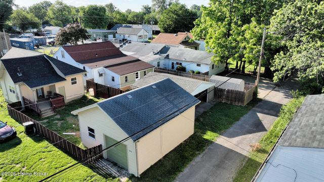 4335 S Brook St, Louisville, KY 40214
