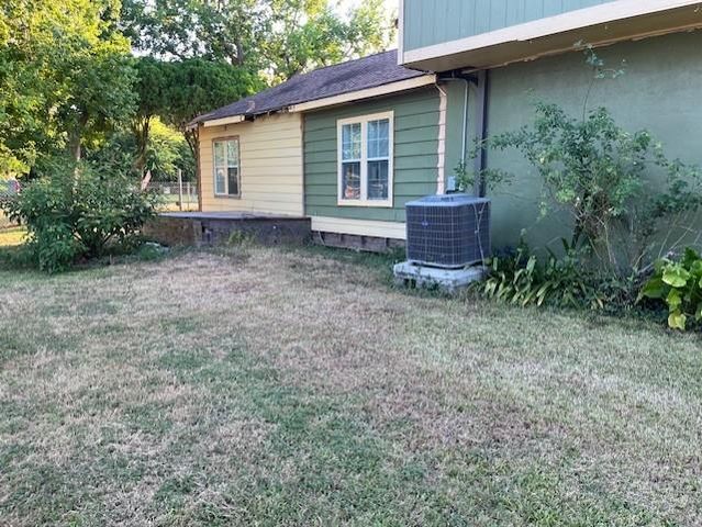 1806 N Avenue S, Freeport, TX 77541