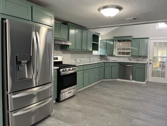 1806 N Avenue S, Freeport, TX 77541