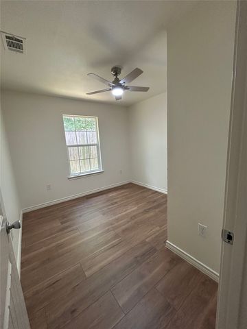 1325 E Jones Street, Sherman, TX 75090
