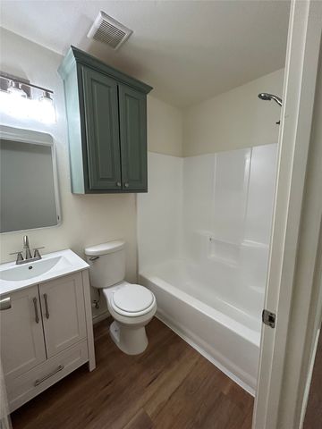 1325 E Jones Street, Sherman, TX 75090