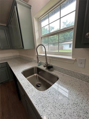 1325 E Jones Street, Sherman, TX 75090