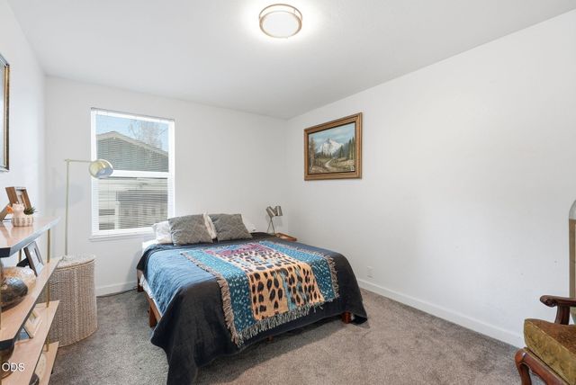1240 NE 11th Street, Bend, OR 97701