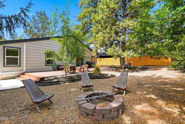 1240 NE 11th Street, Bend, OR 97701