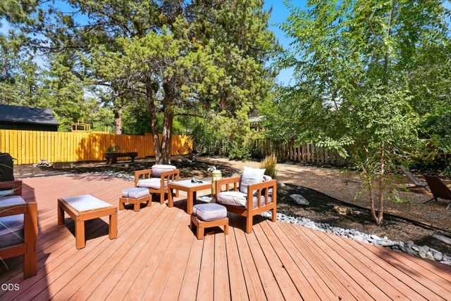 1240 NE 11th Street, Bend, OR 97701
