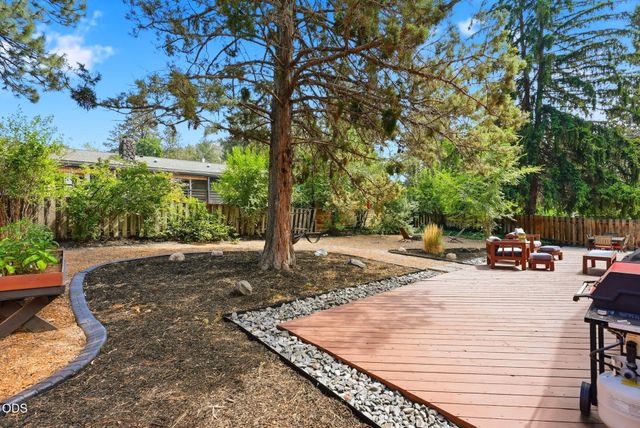 1240 NE 11th Street, Bend, OR 97701