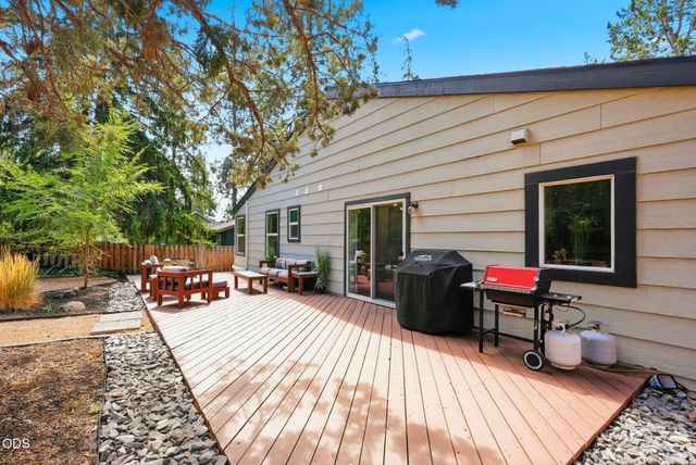 1240 NE 11th Street, Bend, OR 97701