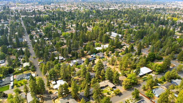 1240 NE 11th Street, Bend, OR 97701