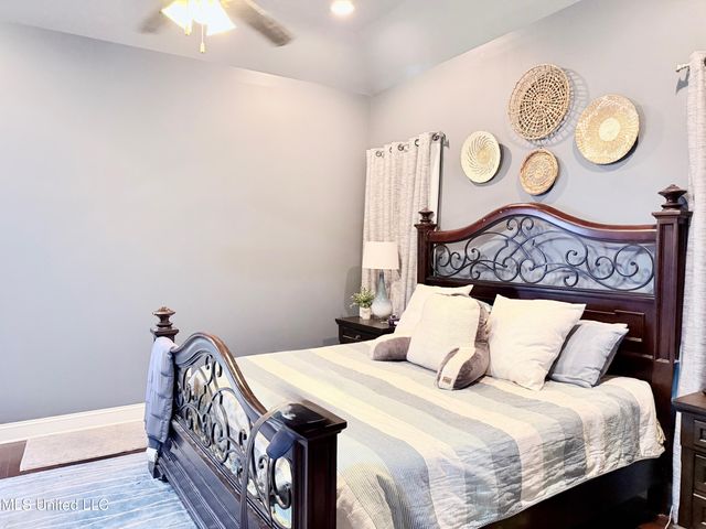 5540 E Pinetree Loop, Southaven, MS 38672