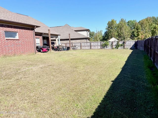 5540 E Pinetree Loop, Southaven, MS 38672