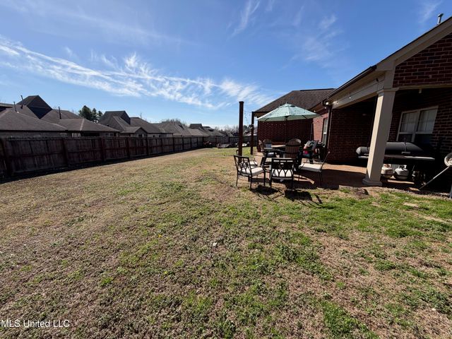 5540 E Pinetree Loop, Southaven, MS 38672